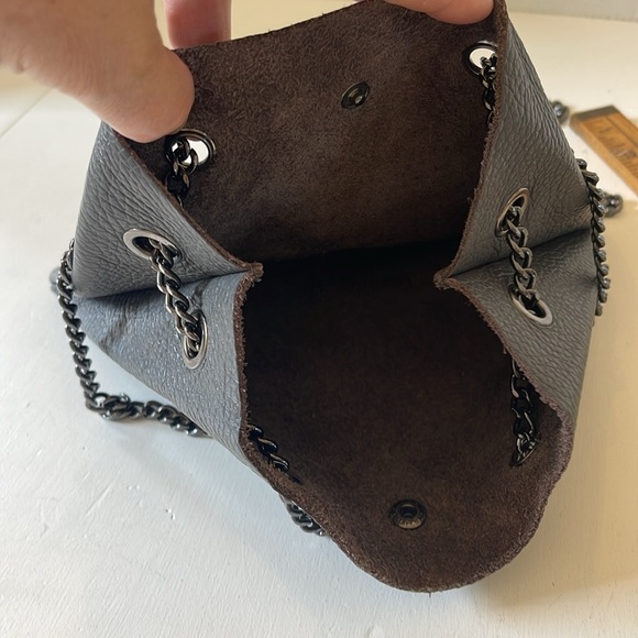 Genuine Italian Leather Crossbody Handbag - Picture 5 of 7